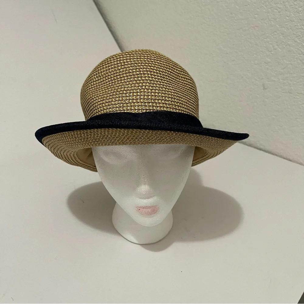 Roamans woven straw